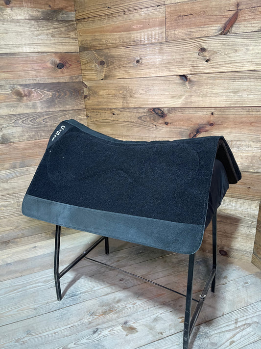 37 CSI Black Standard Western Cut Medium Saddle Pad