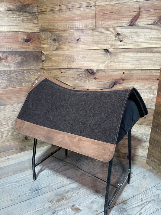 38 CSI Brown Standard Western Cut Medium Saddle Pad