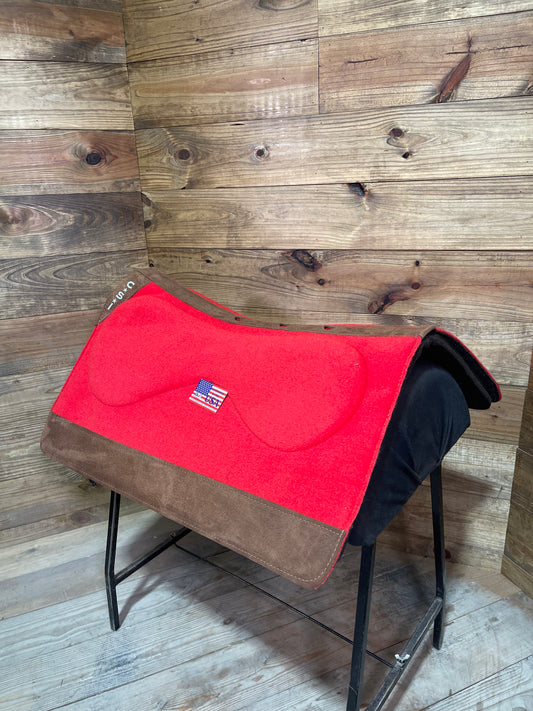 41 CSI Red Standard Western Cut Medium Saddle Pad