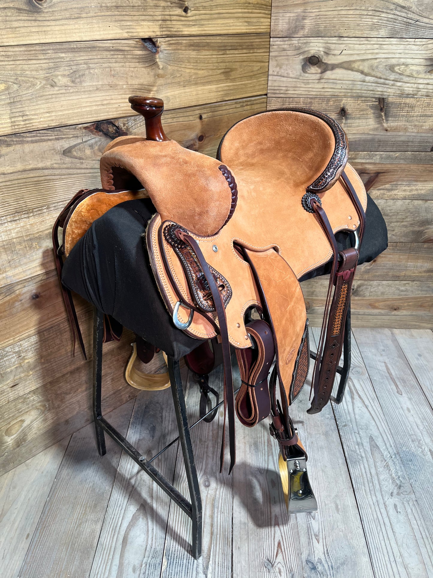 16" Cowboy Custom Tucson Rancher ISCC029