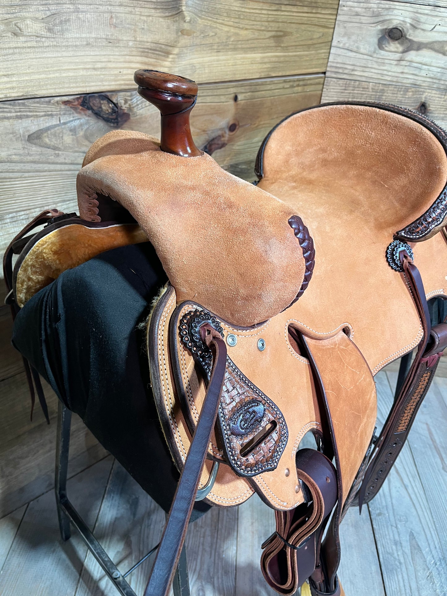 16" Cowboy Custom Tucson Rancher ISCC029
