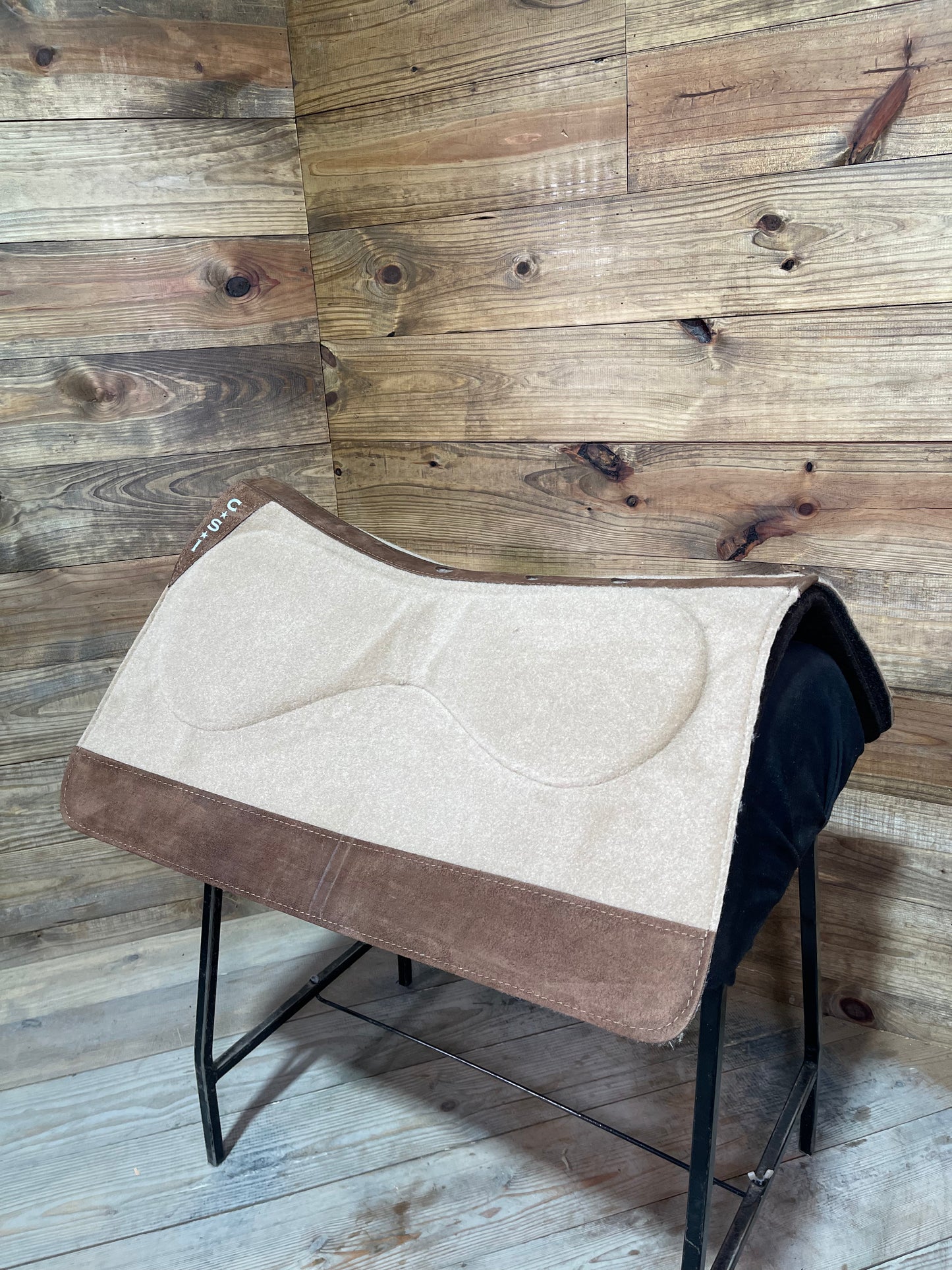 44 CSI Tan Standard Western Cut Medium Saddle Pad