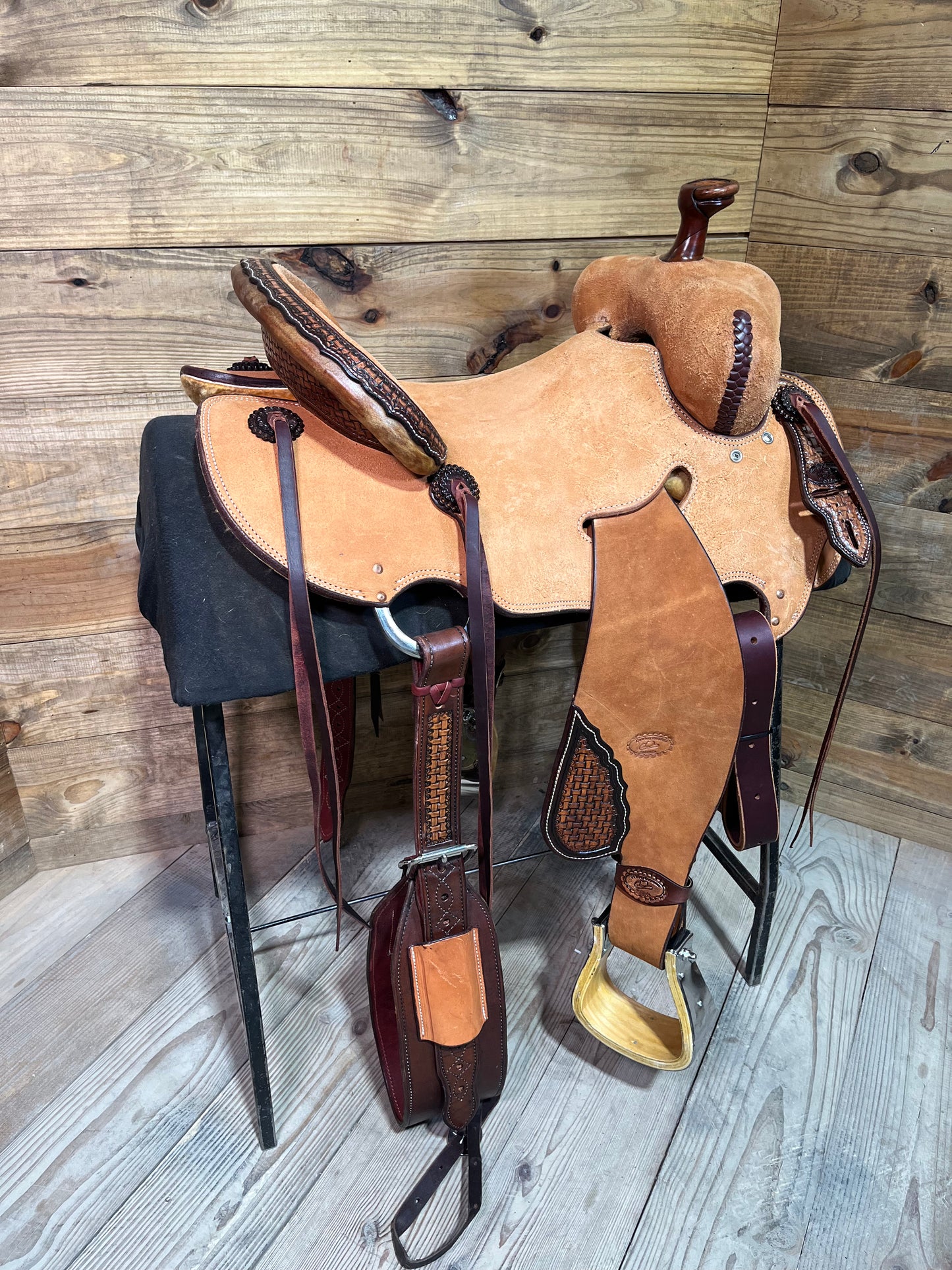 16" Cowboy Custom Tucson Rancher ISCC029