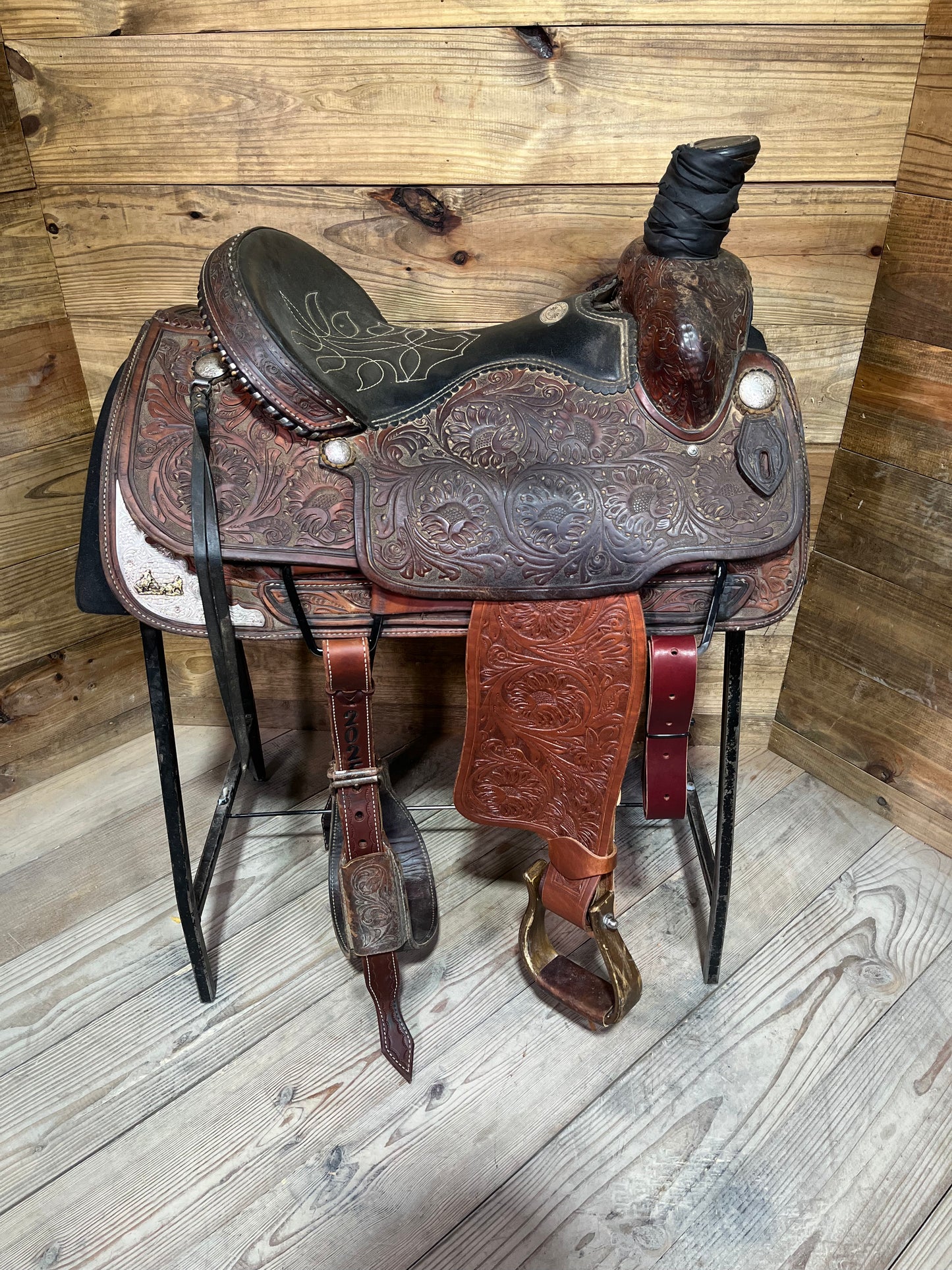16" Double J Roper ISUSED2352