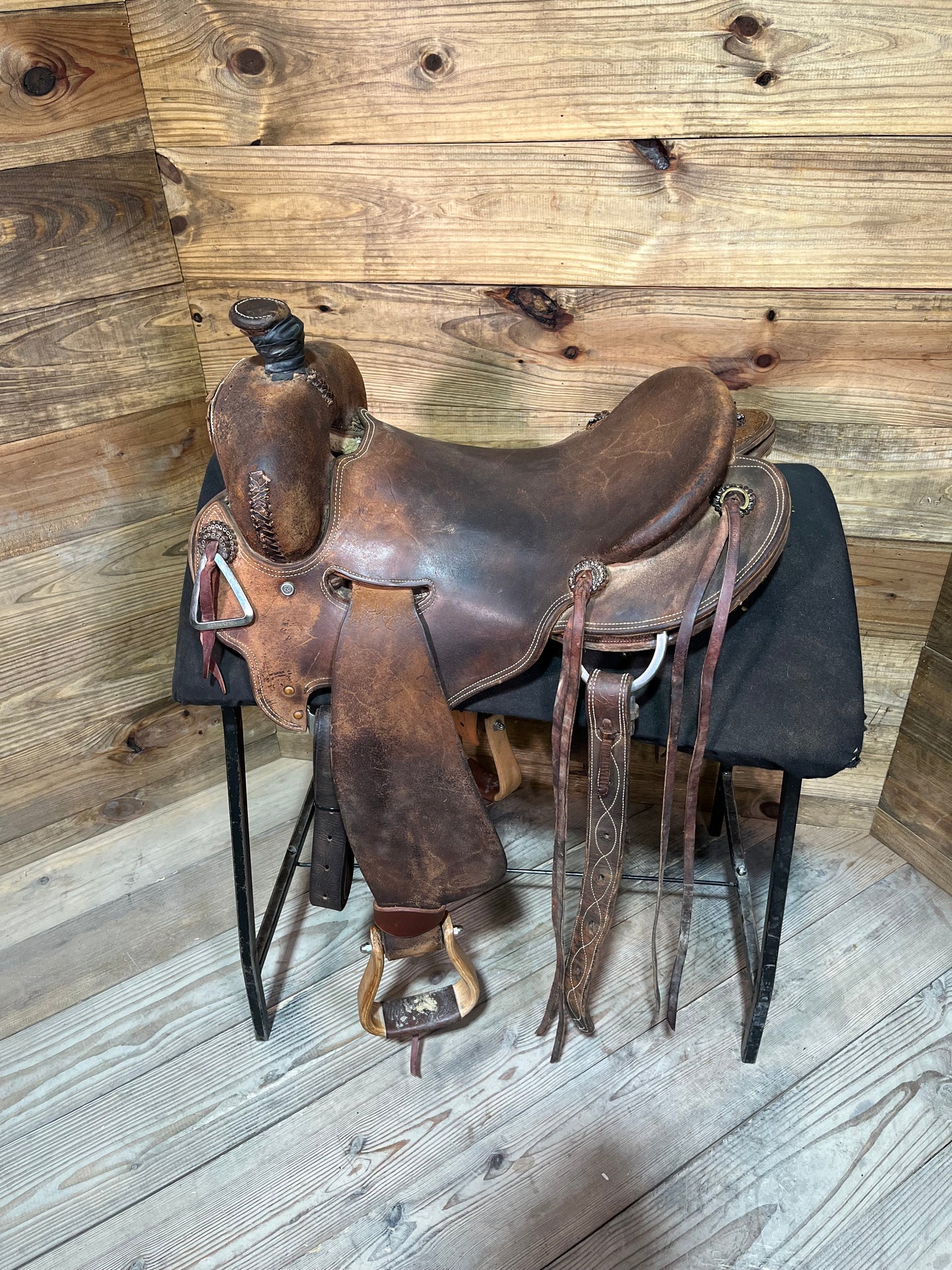 16 1/2” Cowpuncher Ranch Saddle ISUSED2355