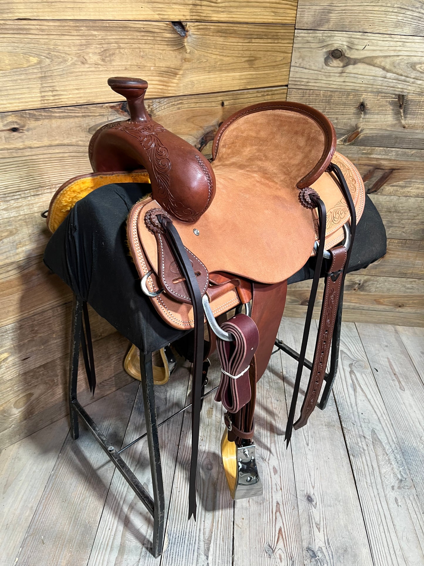 15 1/2” Cowboy Custom Ranch Saddle ISCC036