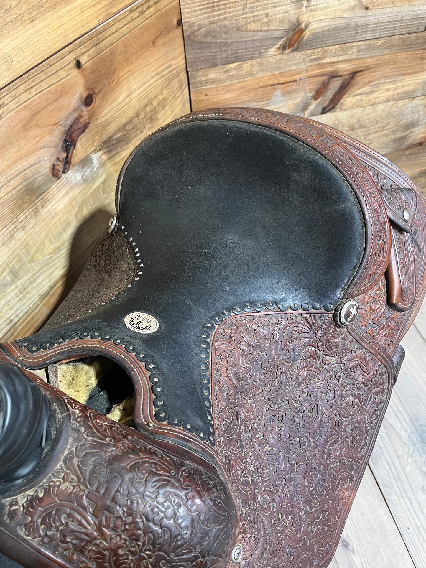 15” Trophy Tack Roper ISUSED2376