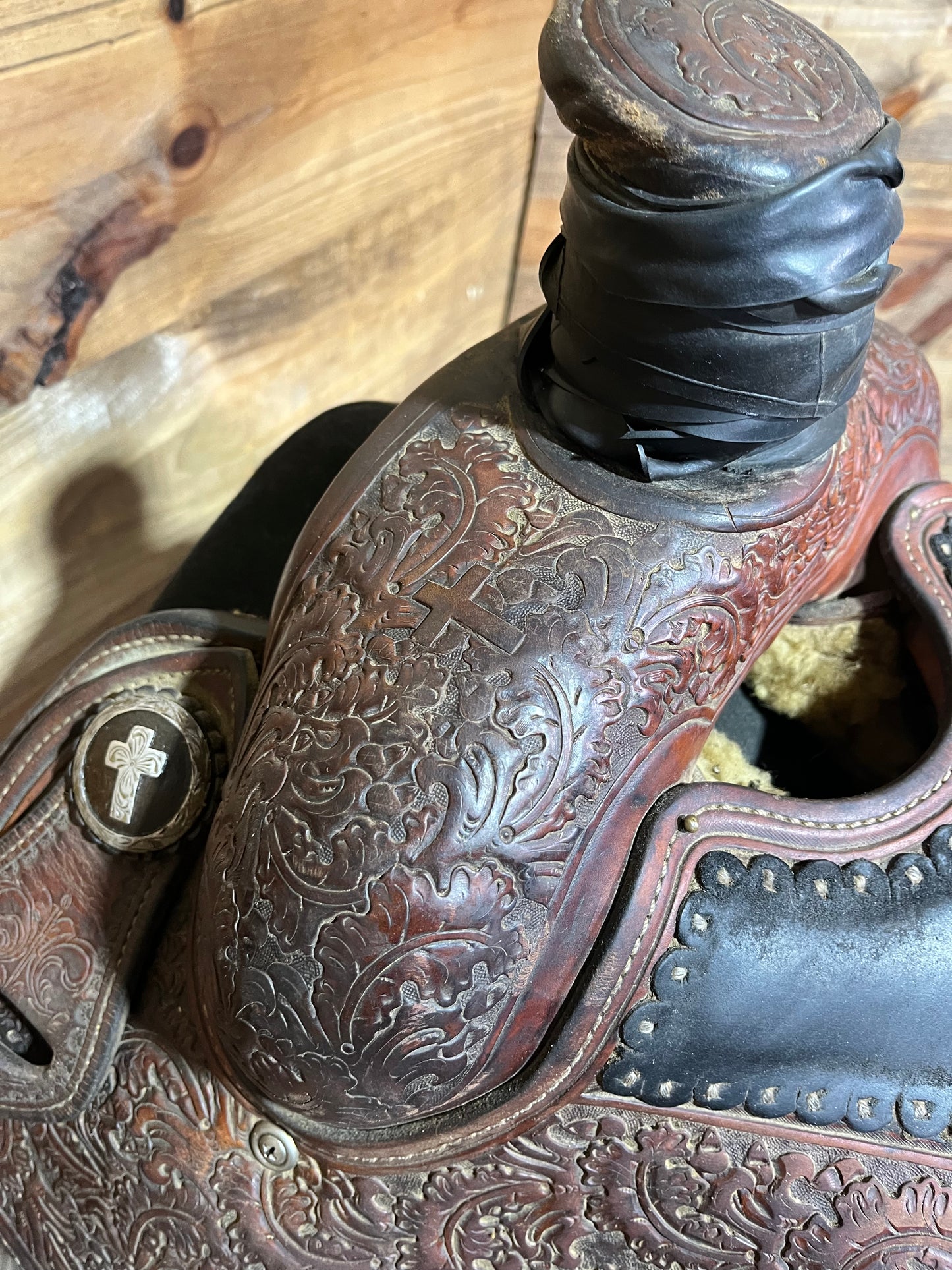 15” Trophy Tack Roper ISUSED2376