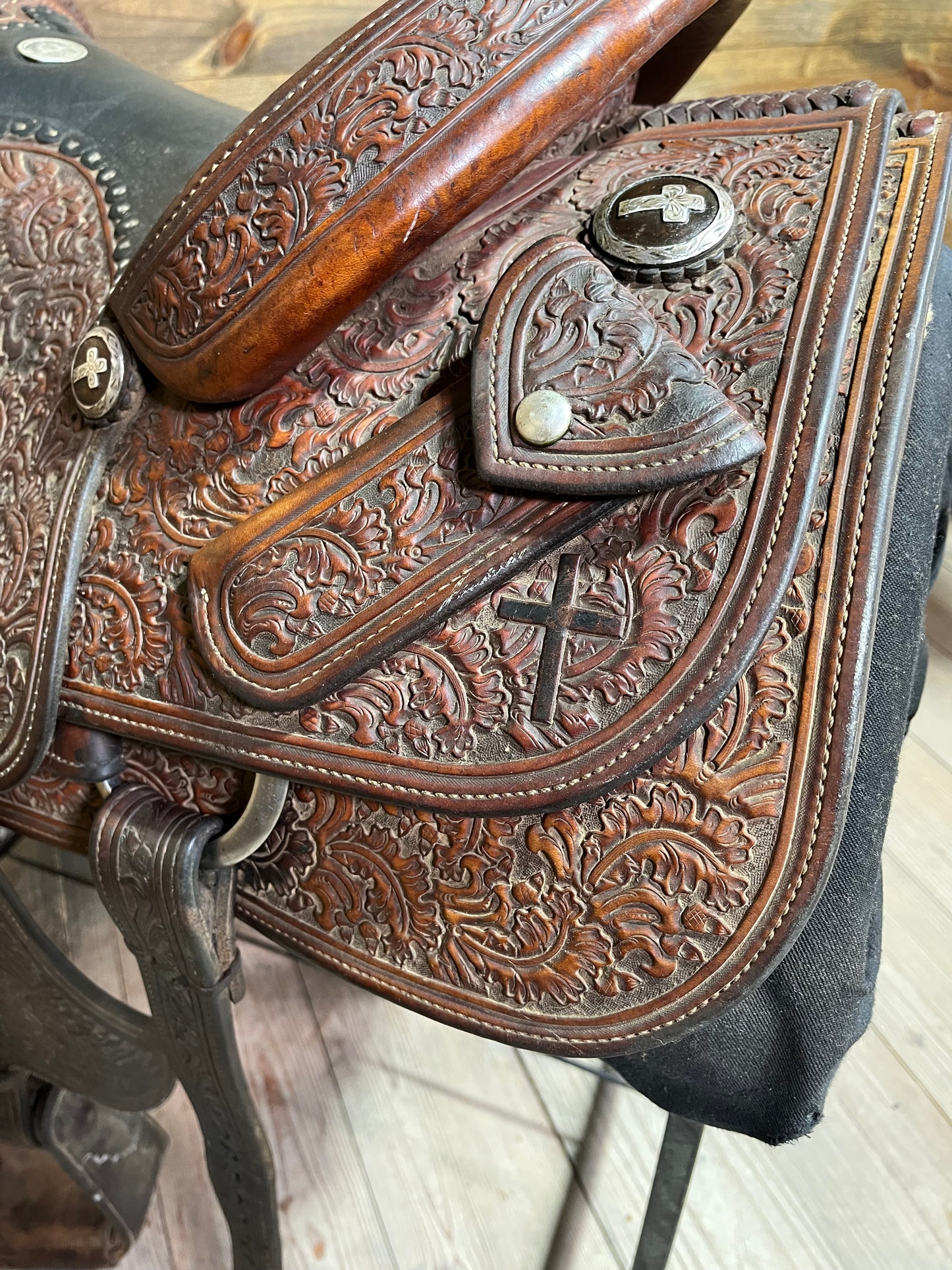 15” Trophy Tack Roper ISUSED2376