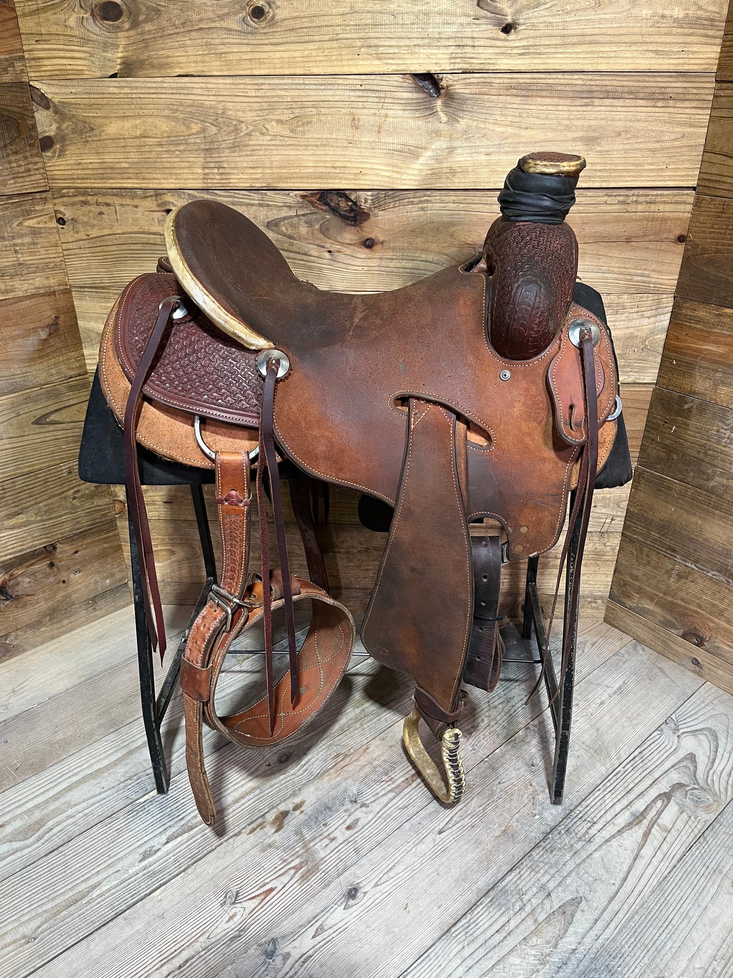 17” 4t Ranch Saddle ISUSED2381