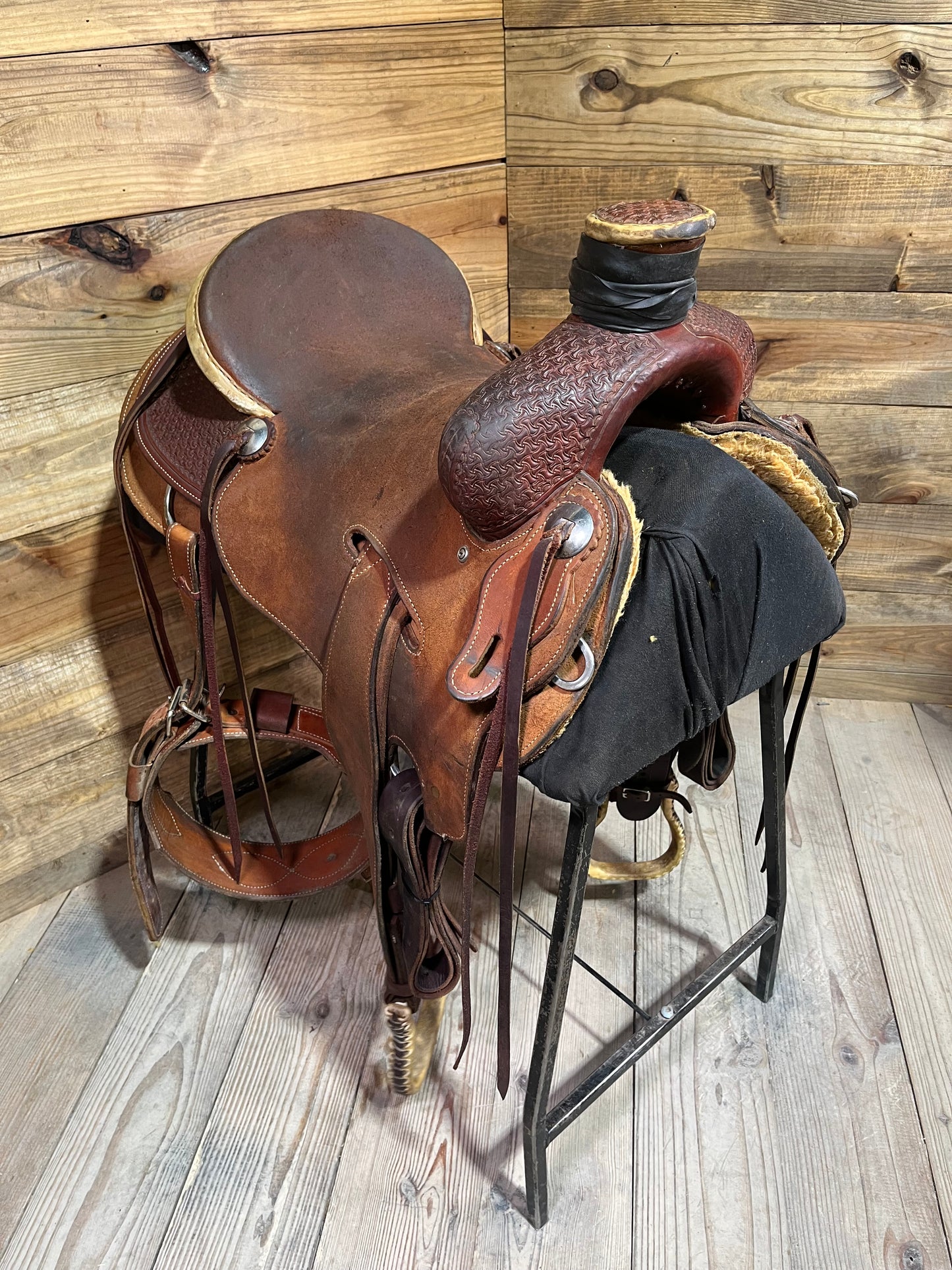 17” 4t Ranch Saddle ISUSED2381
