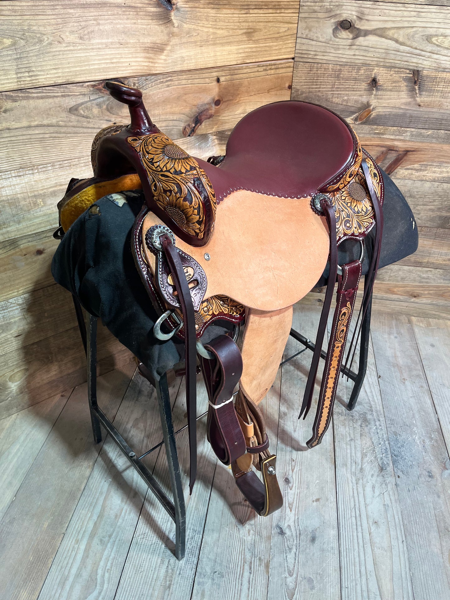 Trent Ward Signature Cowhorse ISCH144-25