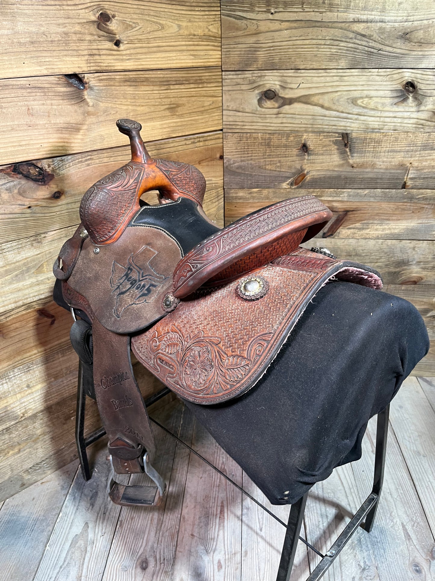 14" Master Barrel Saddle ISUSED2395