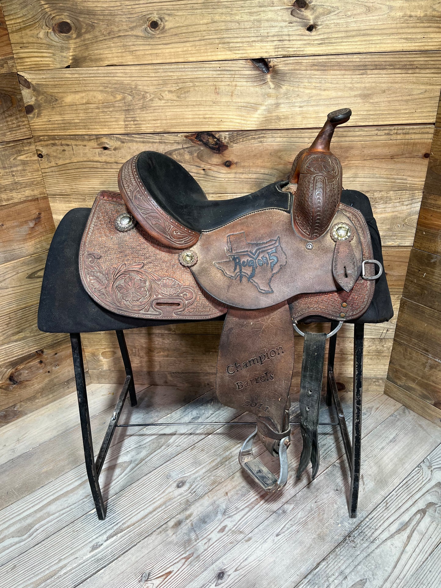 14" Master Barrel Saddle ISUSED2395