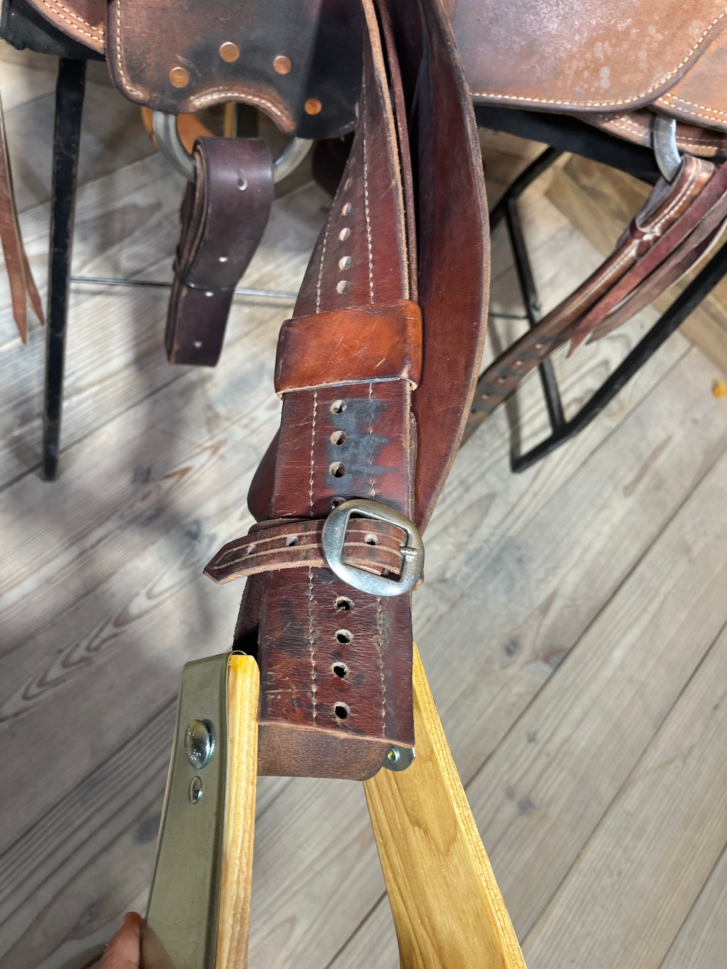 15 1/2" Emperor Ranch Saddle ISUSED2400