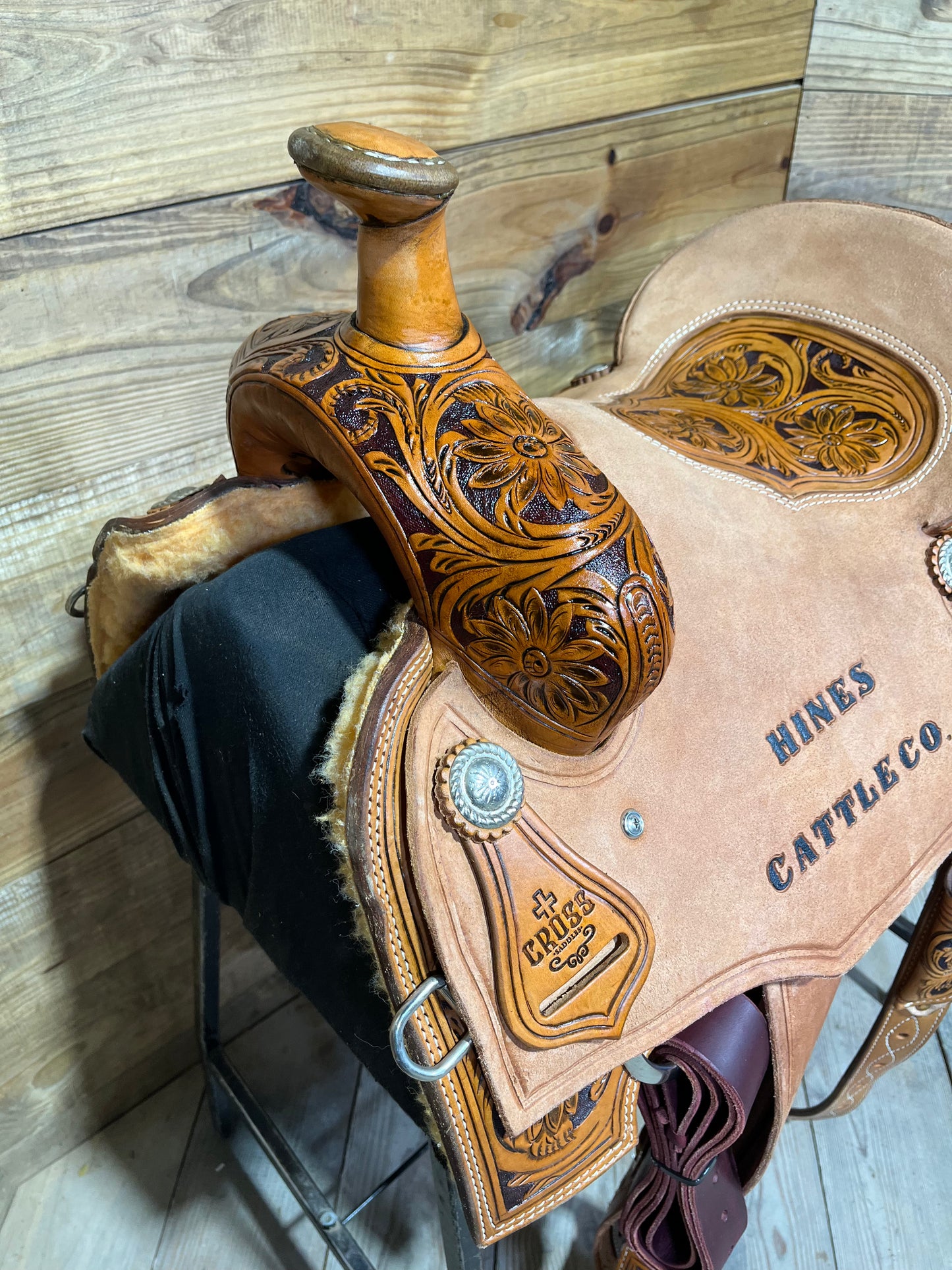 15 1/2" Cross Saddle ISUSED2410