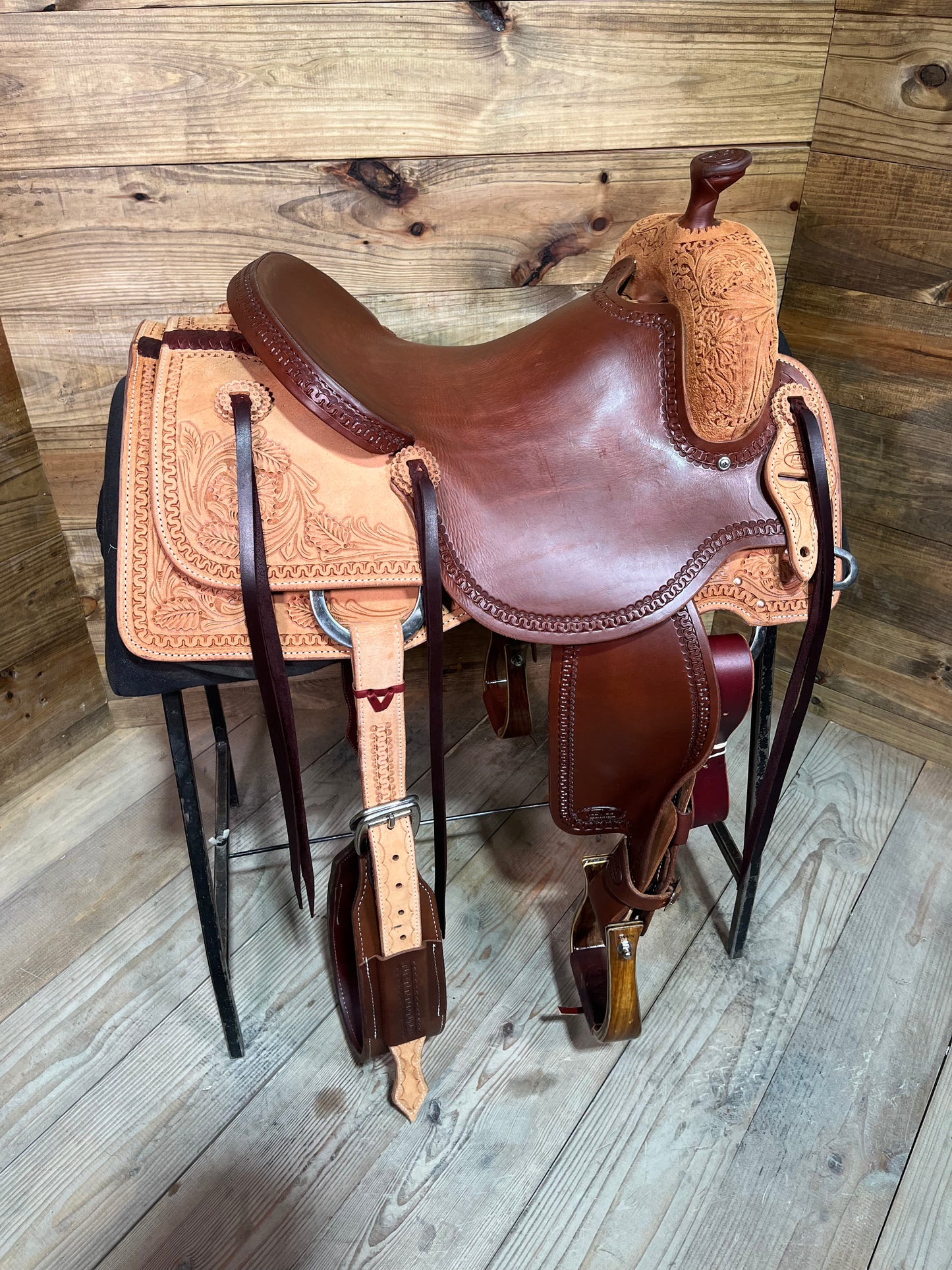 Trent Ward DL Horse ISCH147-25