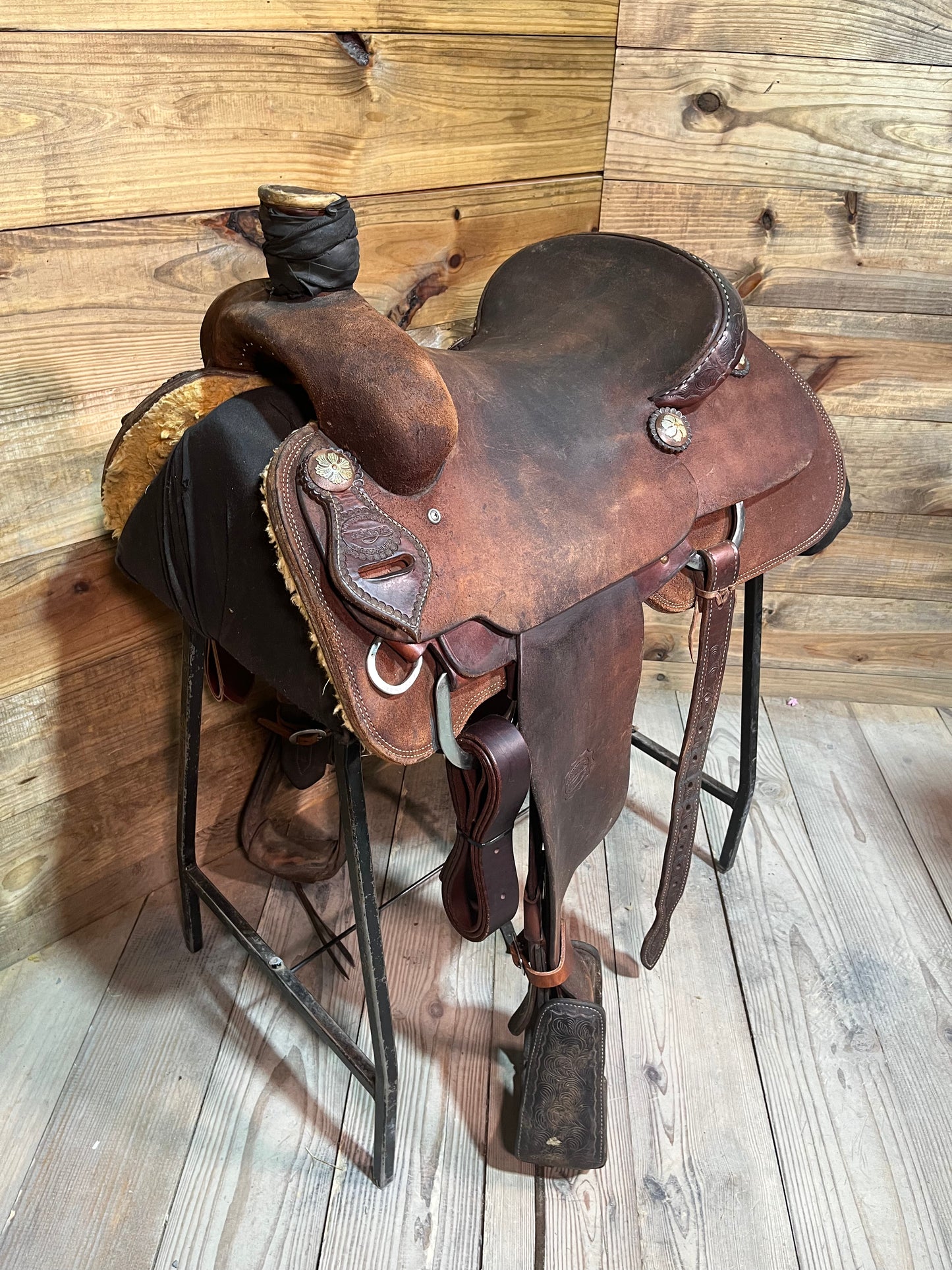 16" Teskeys Roper ISUSED2417