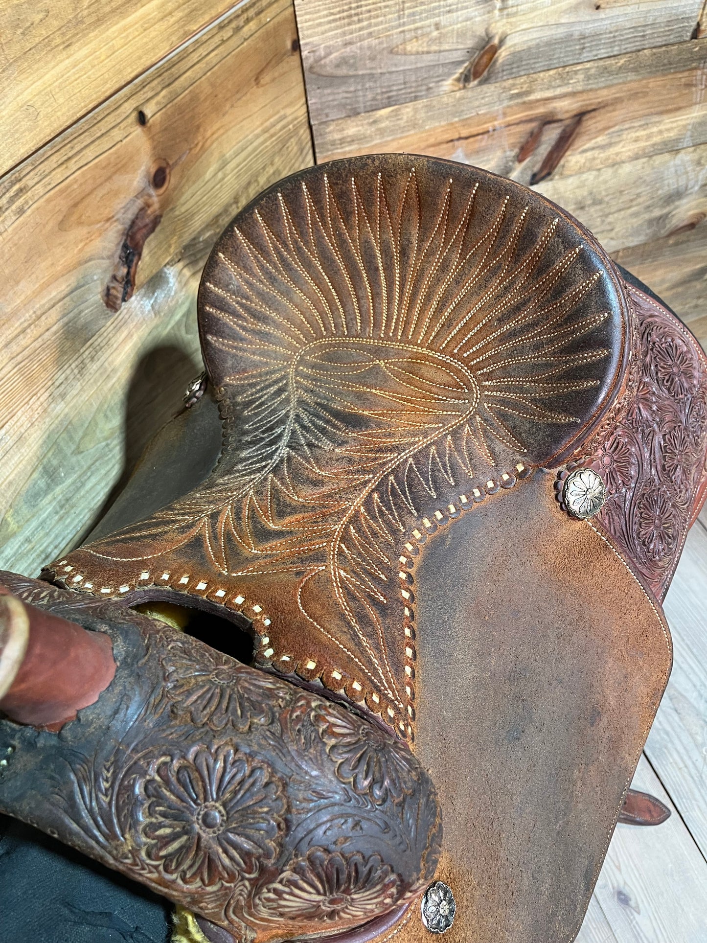 15” Saddles Peace Roper ISUSED2425