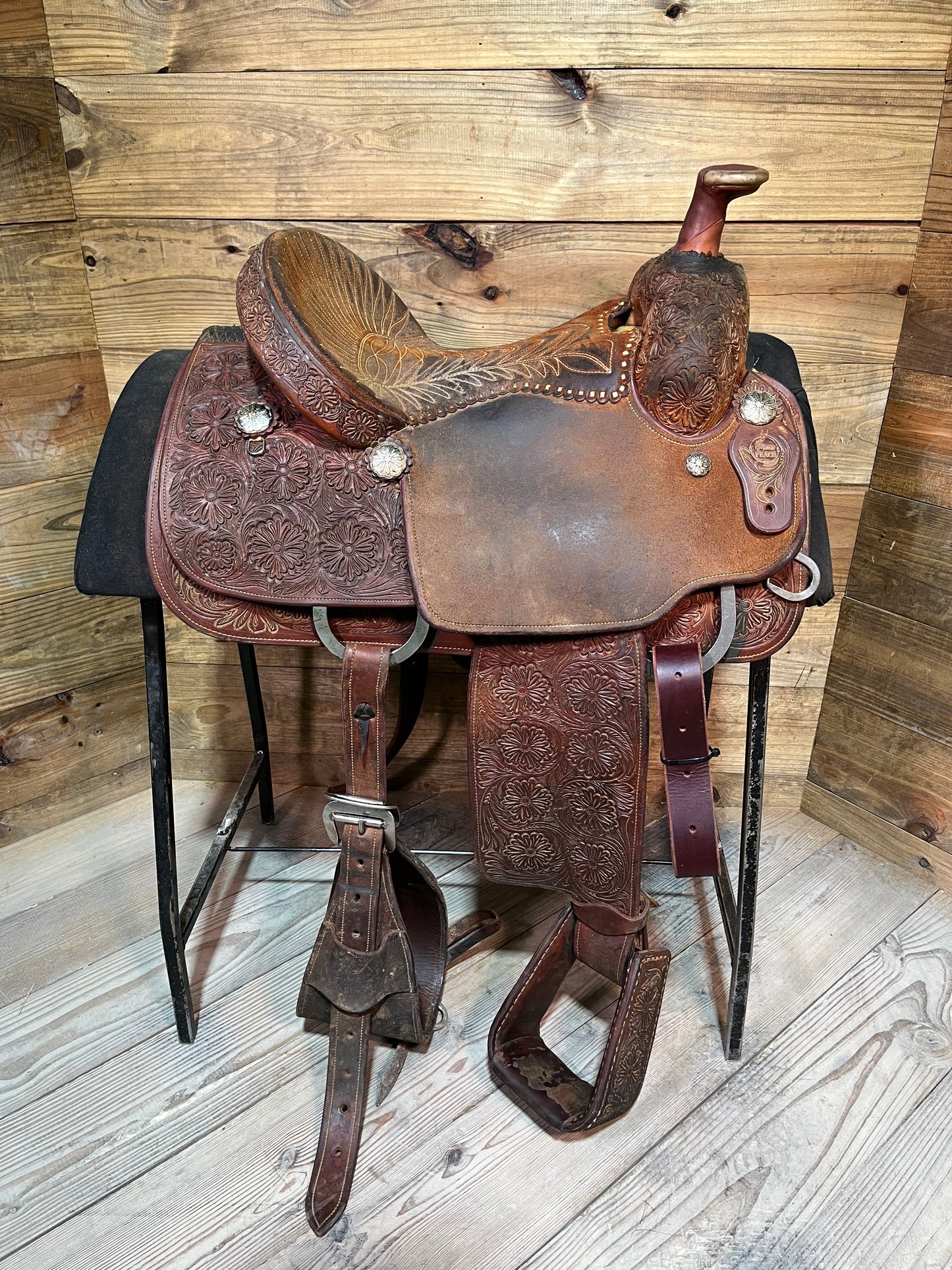 15” Saddles Peace Roper ISUSED2425