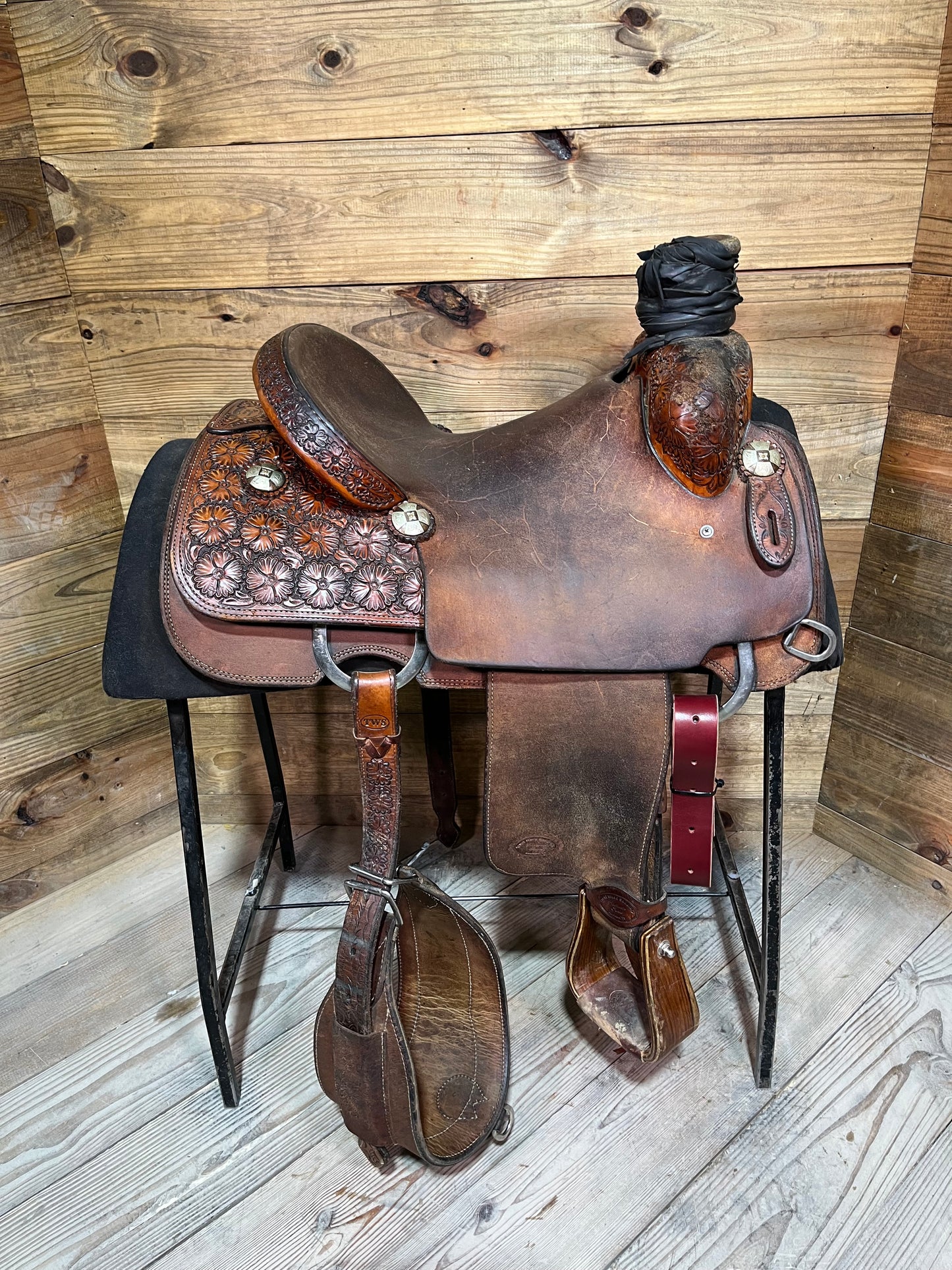 15” Trent Ward Platinum Roper ISUSED2436