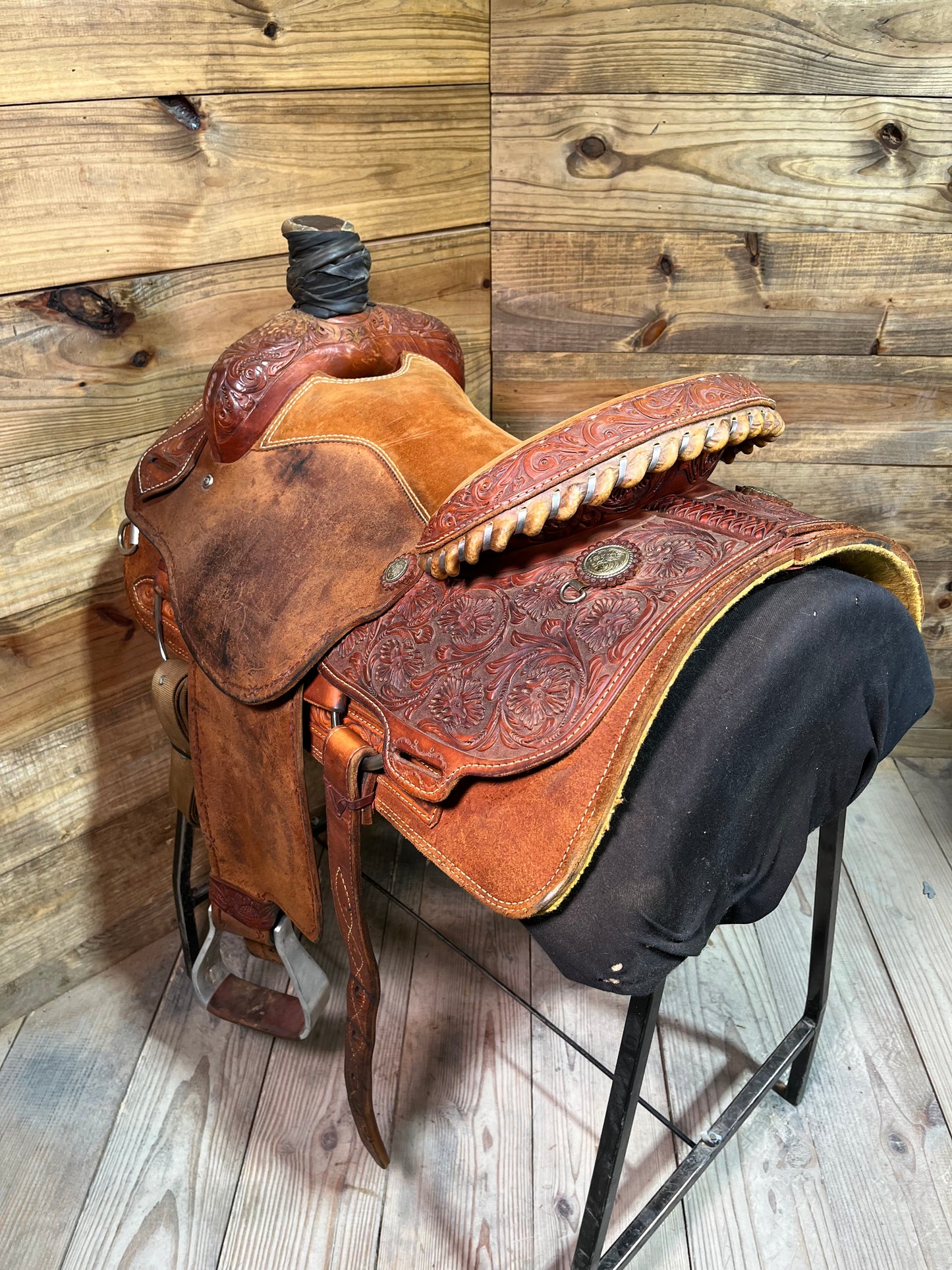 15 1/2” No Stamp Handmade Roper ISUSED2440