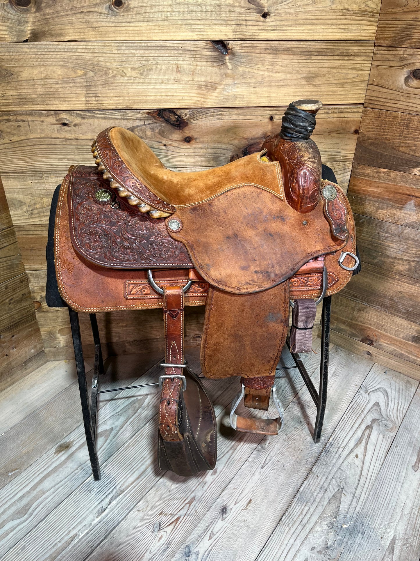 15 1/2” No Stamp Handmade Roper ISUSED2440