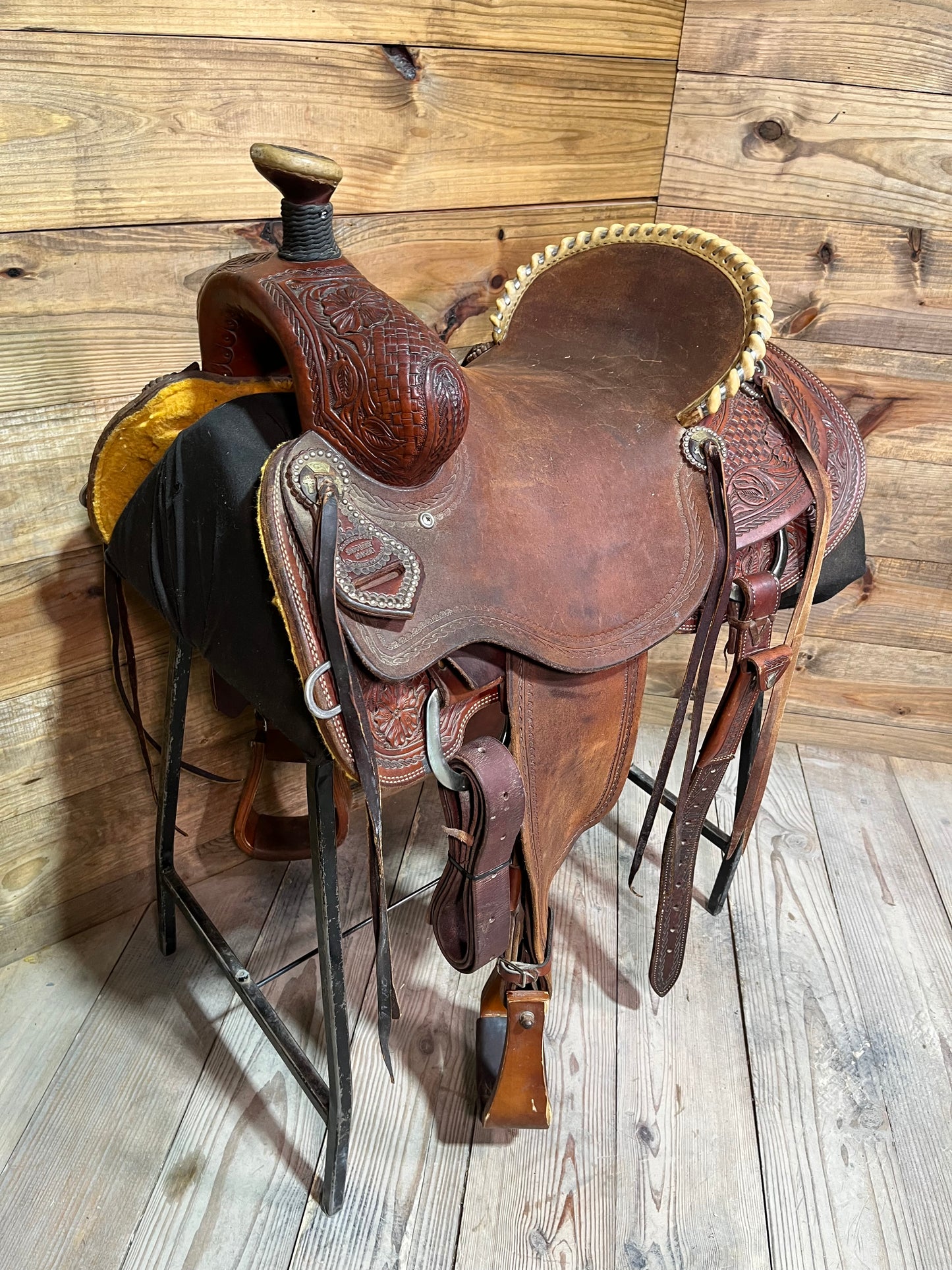 17 1/4” B.F. Smith & Son Ranch Saddle ISUSED2442