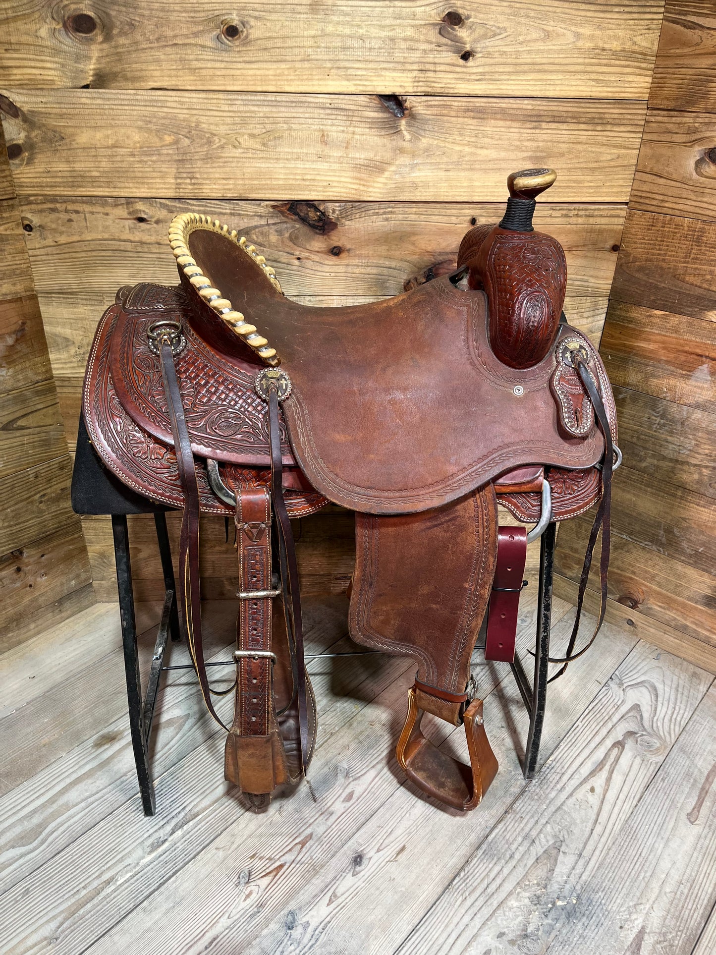17 1/4” B.F. Smith & Son Ranch Saddle ISUSED2442