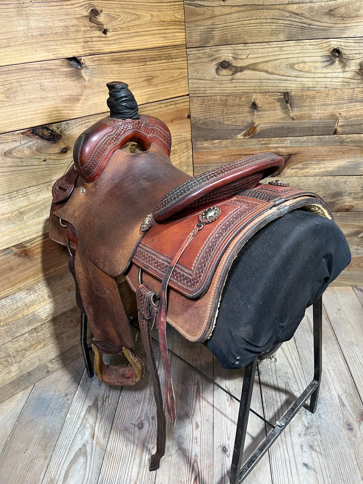 15 1/2” TW Leather Ranch Cutter ISUSED2429