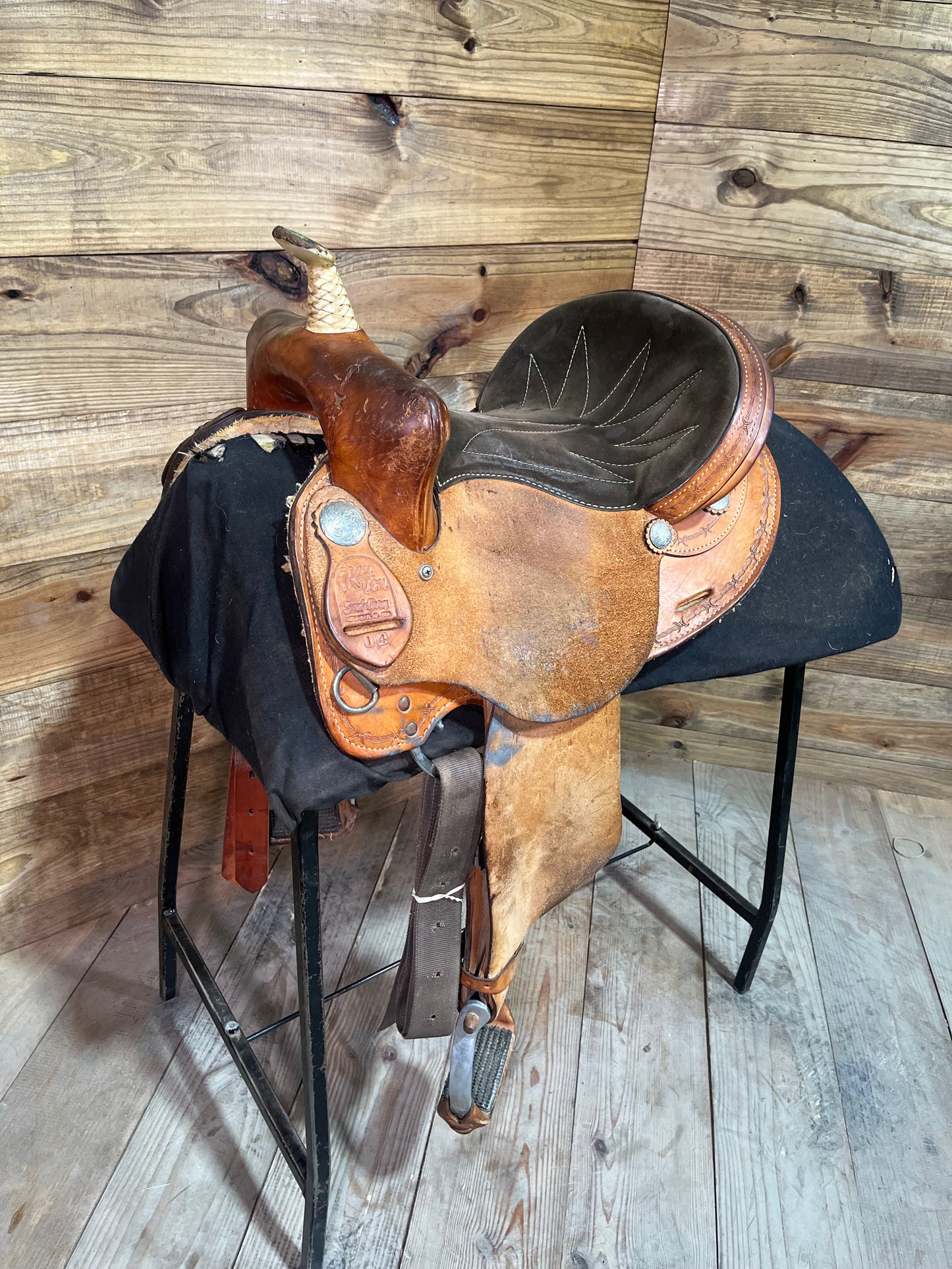 Ran Ten Barrel Saddle ISSUED1816