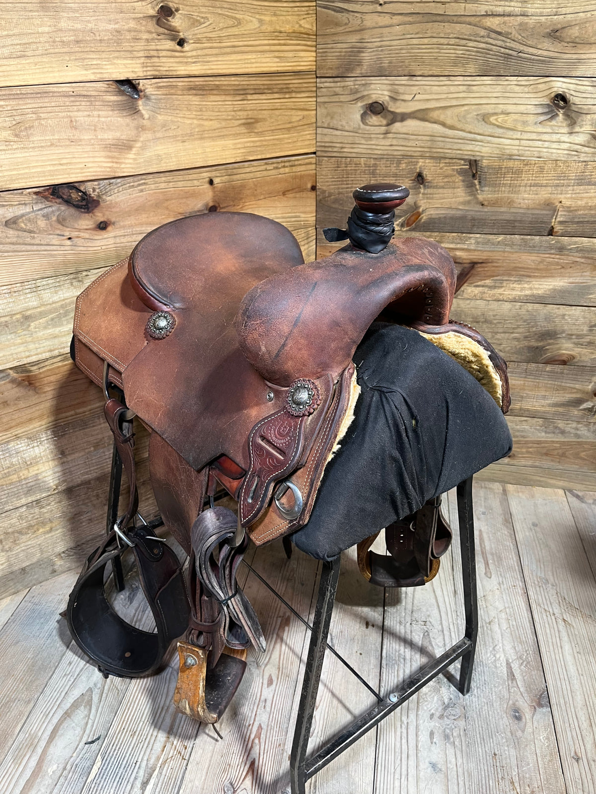 15 1/4” Emperor Ranch Saddle ISUSED2482