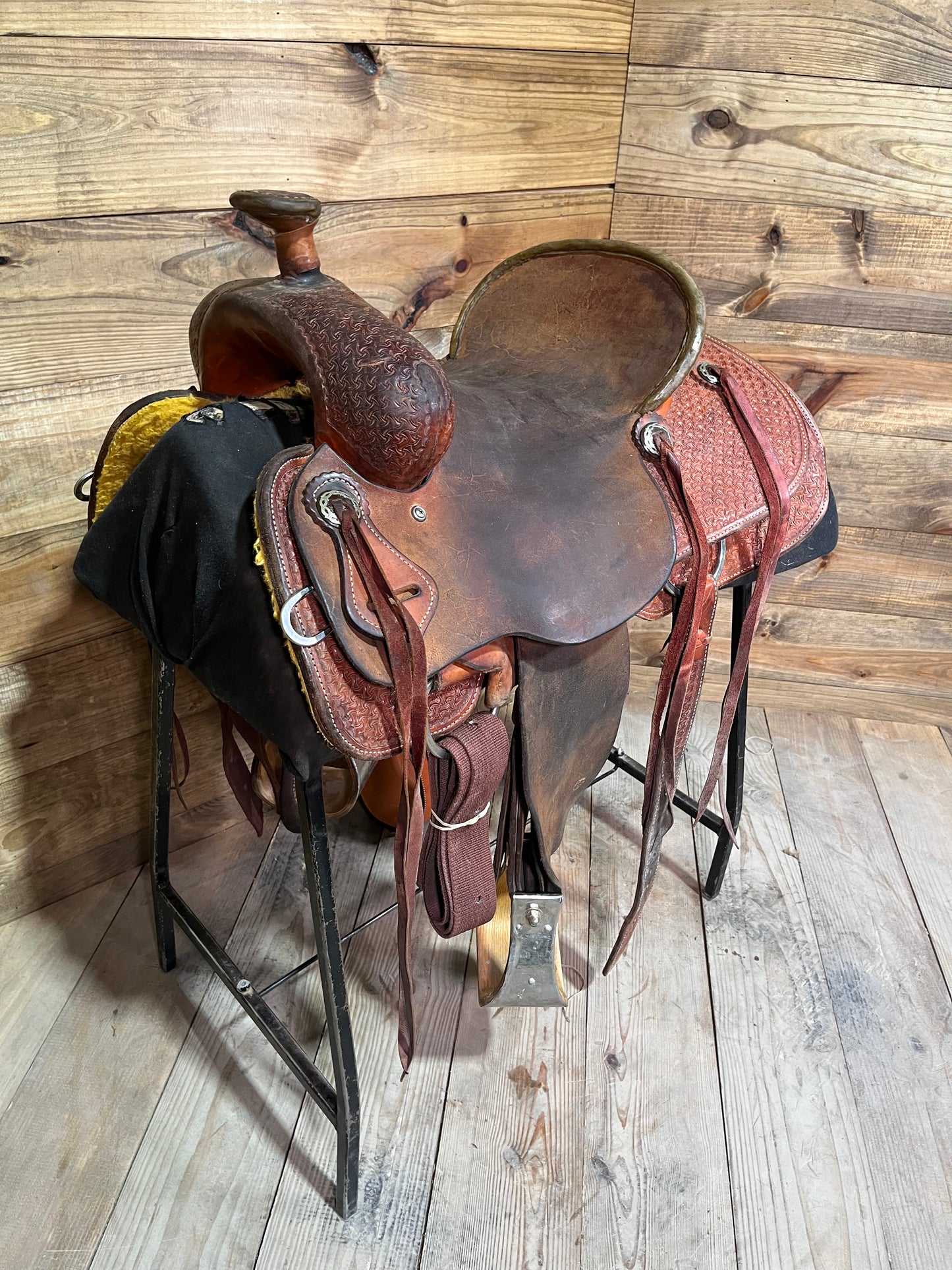 4T Ranch Roper ISUSED1821