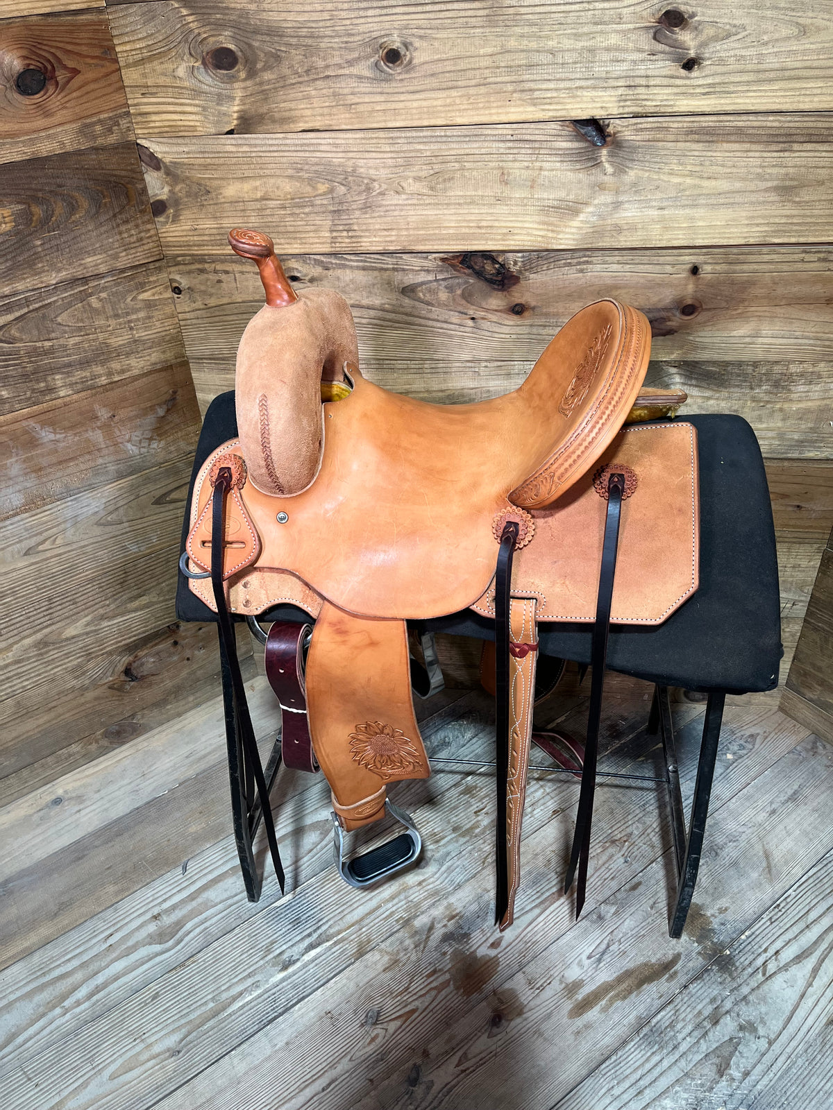 14 1/4” Cowboy Custom Barrel Saddle ISCC048
