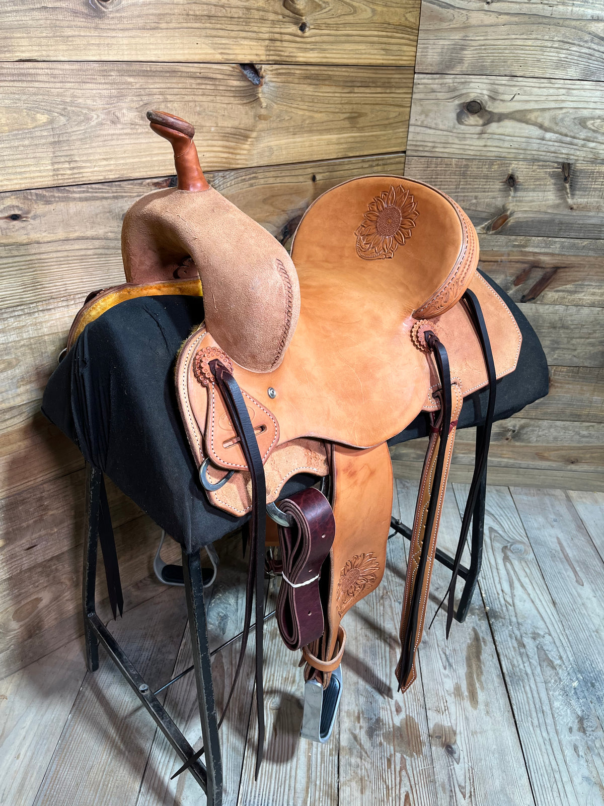 14 1/4” Cowboy Custom Barrel Saddle ISCC048