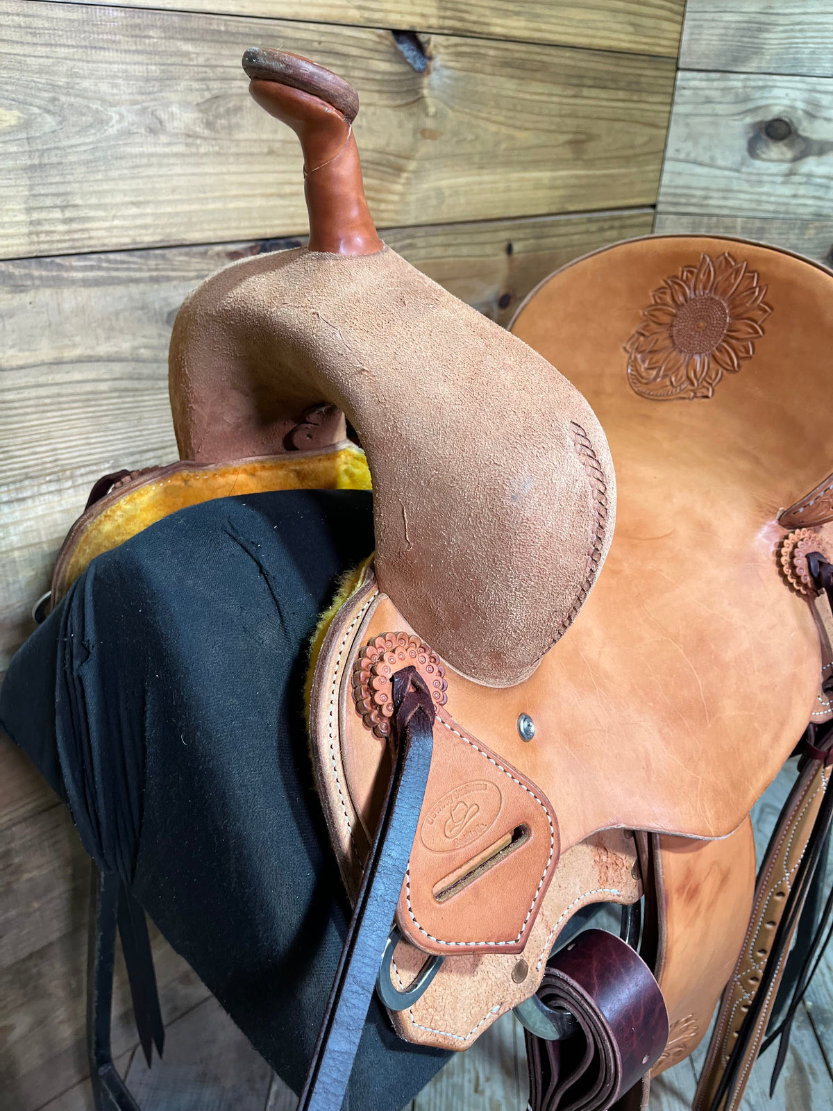 14 1/4” Cowboy Custom Barrel Saddle ISCC048