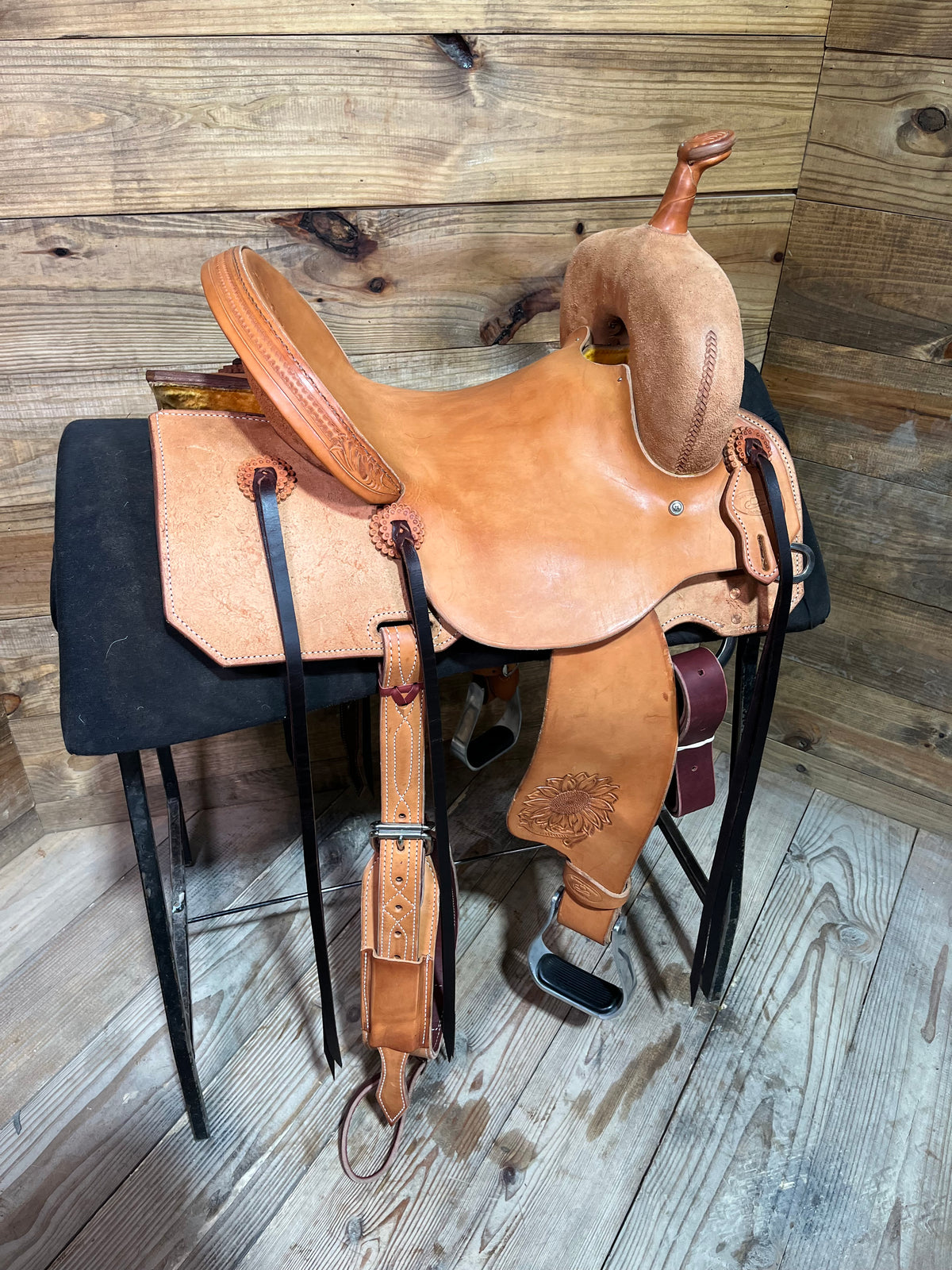 14 1/4” Cowboy Custom Barrel Saddle ISCC048