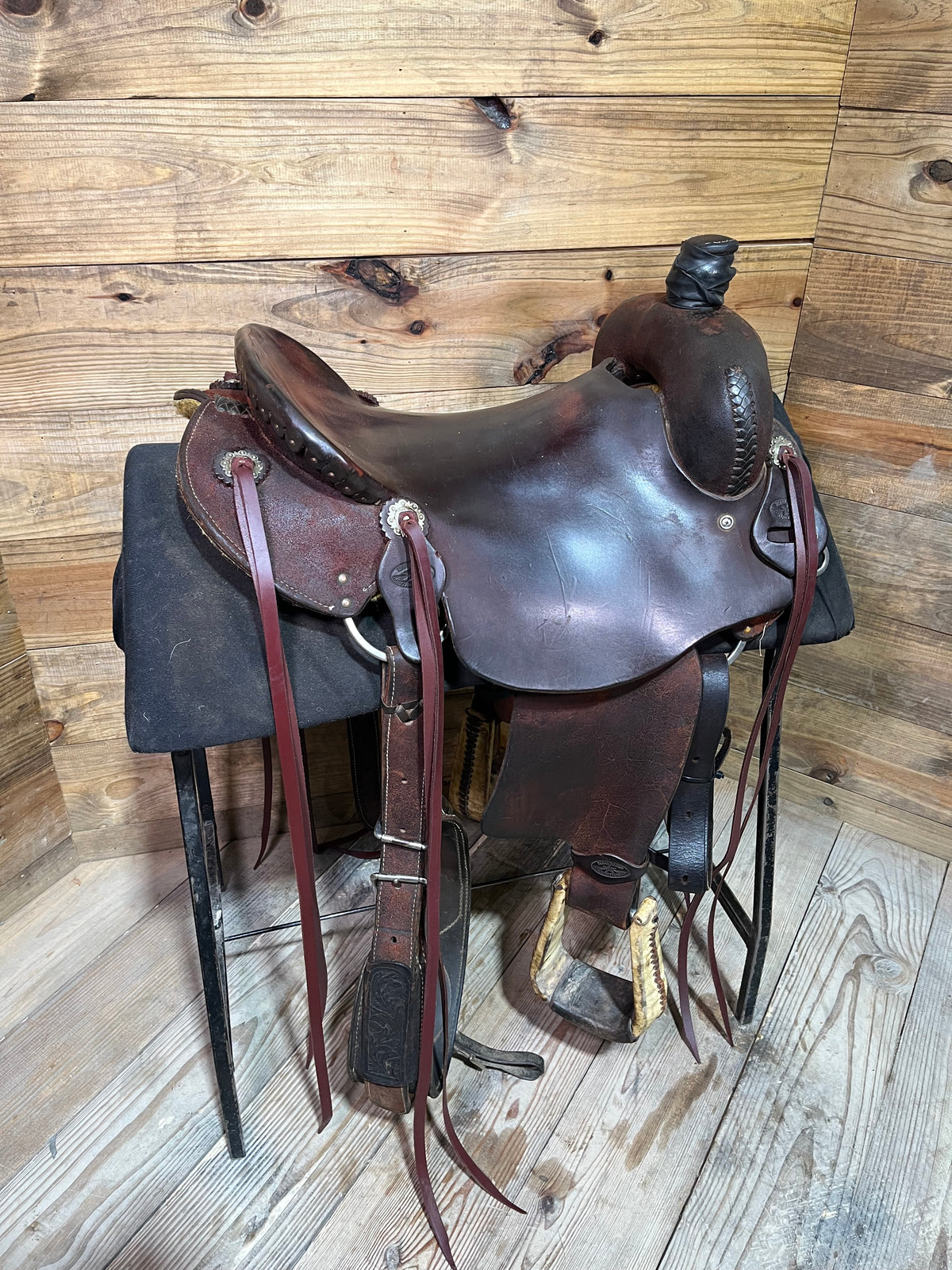 16 1/2” Texas Ranch Outfitters Ranch Saddle ISUSED2490