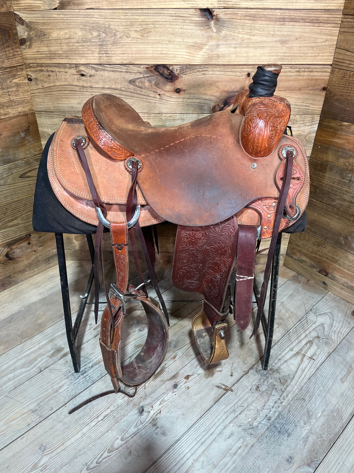 Trent Ward Tucson Ranch Saddle ISUSED1839