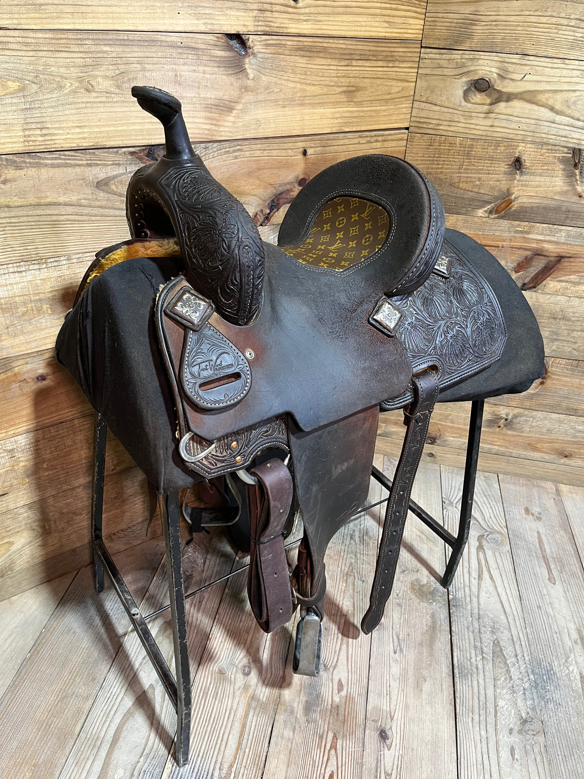 13 1/4” Trent Ward Platinum Barrel Saddle ISUSED2505