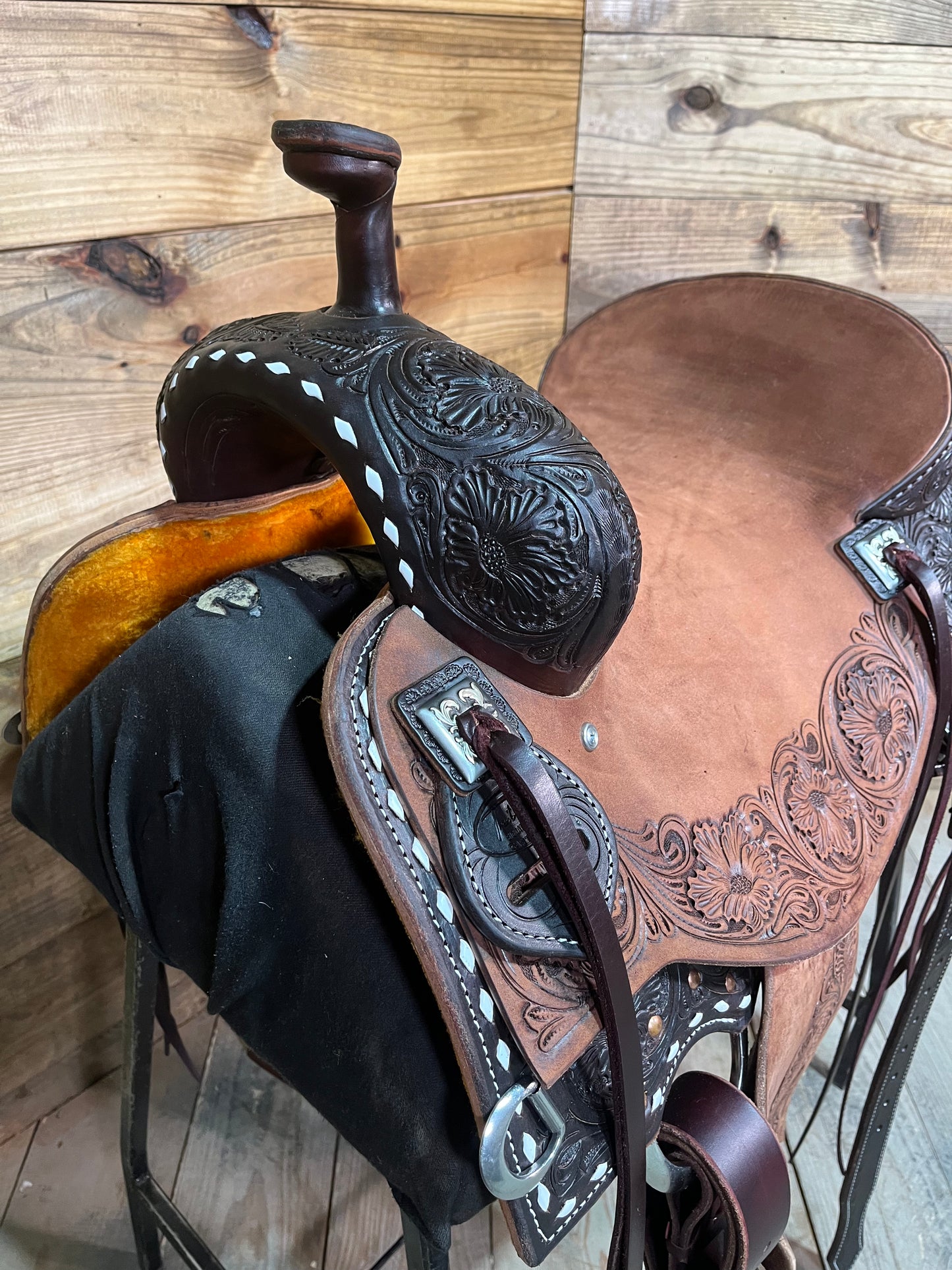 Trent Ward Signature BW Ranch Cutter ISRC359-25