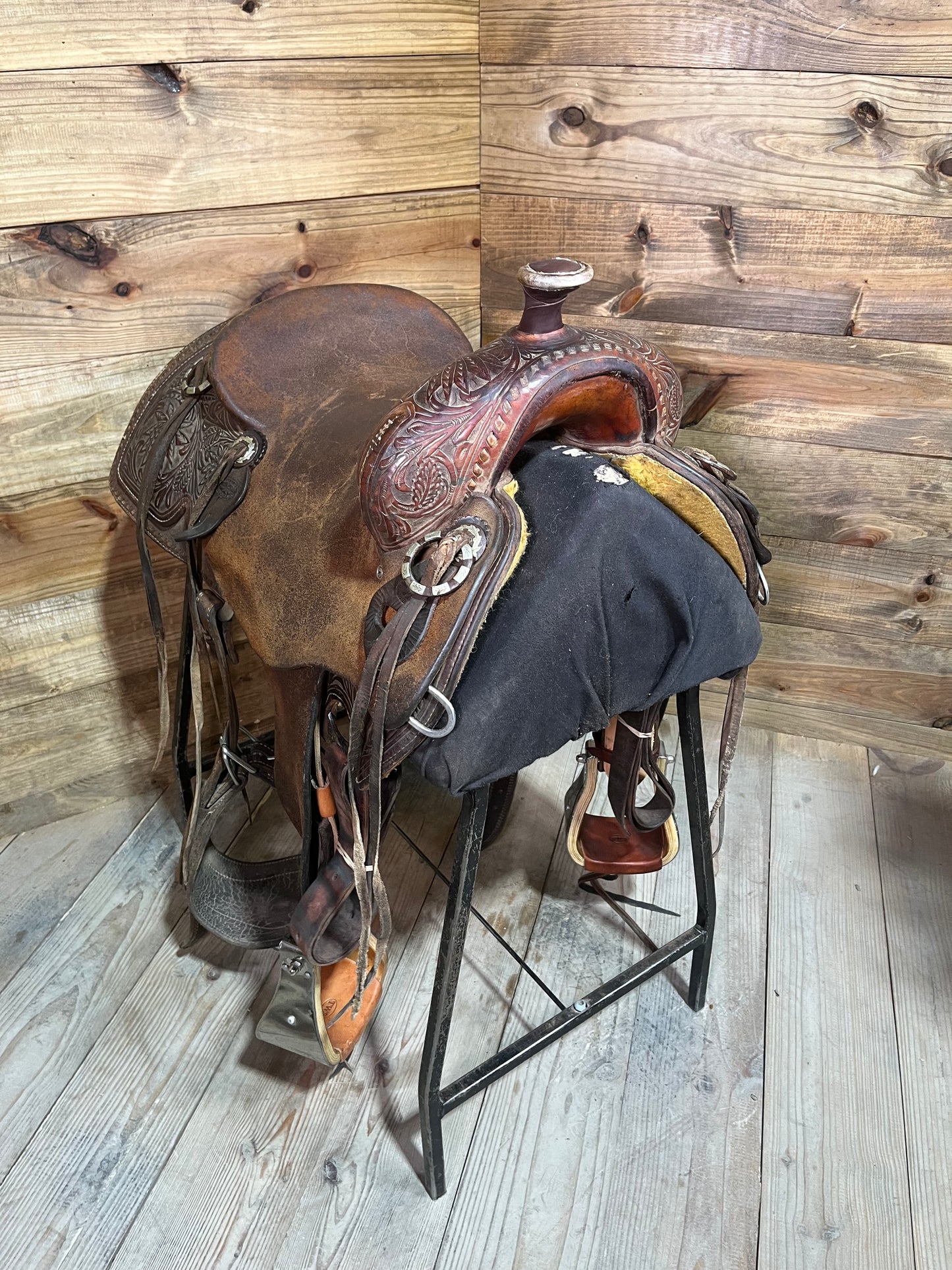 Texas Ranch Outfitters Ranch Saddle ISUSED1894