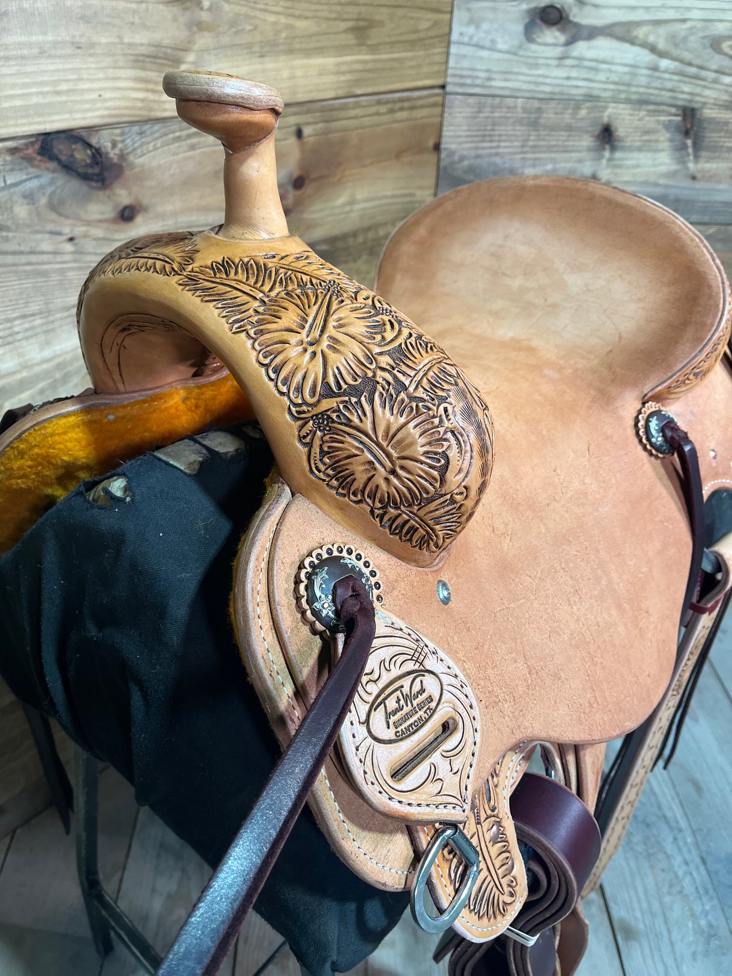 Trent Ward Signature BW Ranch Cutter ISRC370-25