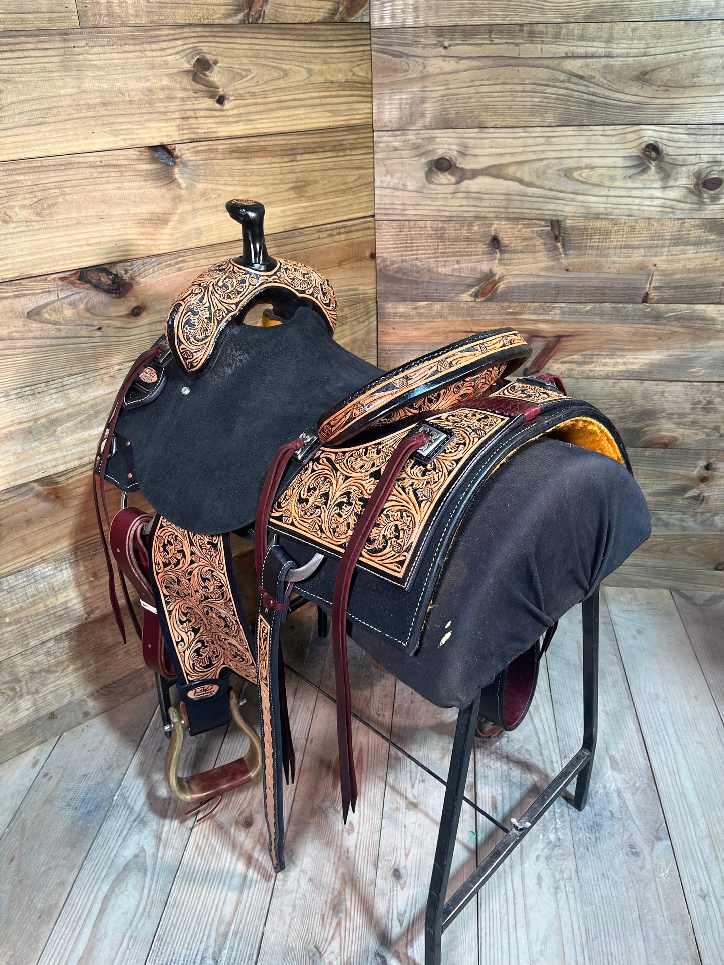 Trent Ward Signature BW Ranch Cutter ISRC379-25